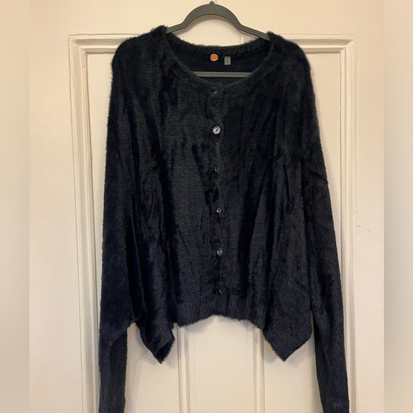 FREE PEOPLE Soft Cardigan 🌻 - Picture 2 of 8